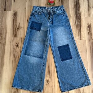 Wide-Leg Blue Jeans with Patchwork